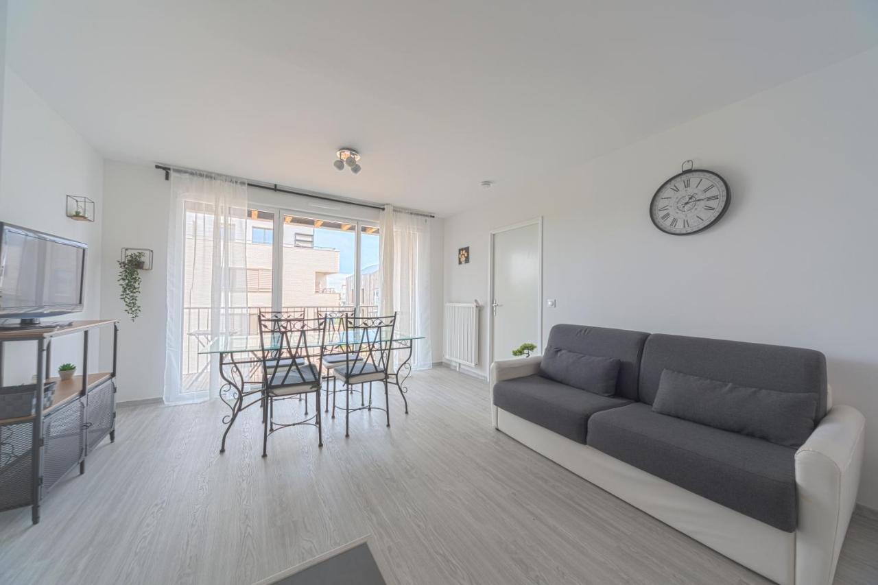 Appartement Europe Disney Paris Bussy-Saint-Georges Bagian luar foto
